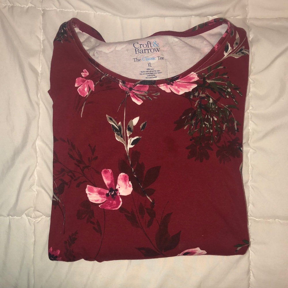 Cotton red floral tee